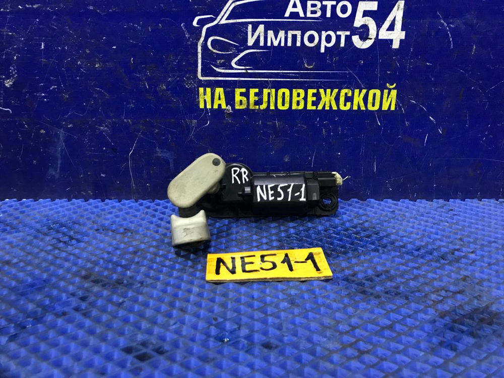Моторчик стекла багажника NISSAN ELGRAND 2005