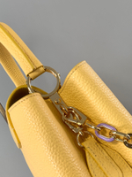 Louis Vuitton Capucines MM