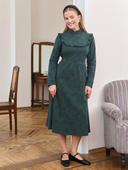 Платье с вшитой манишкой