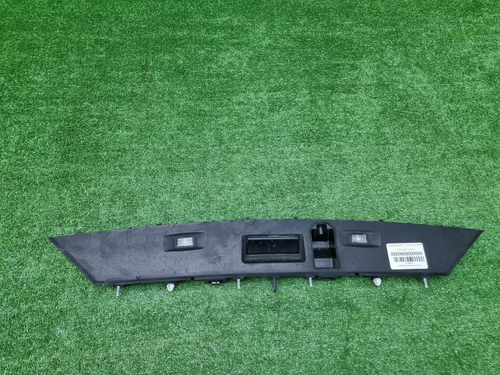 Накладка крышки багажника BMW X7 G07 (2019-н.в.)