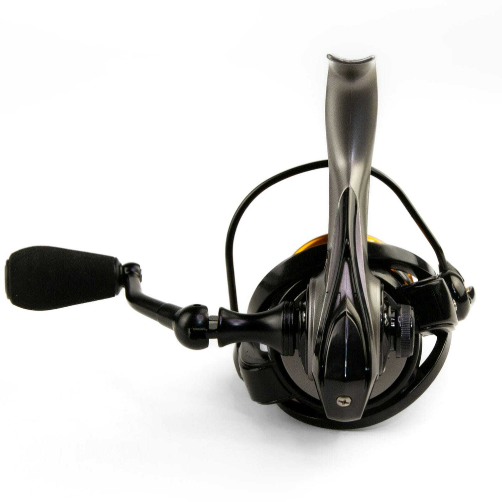 Безынерционная катушка Stinger Priority NS 2000 (6+1BB, мет. шпуля)