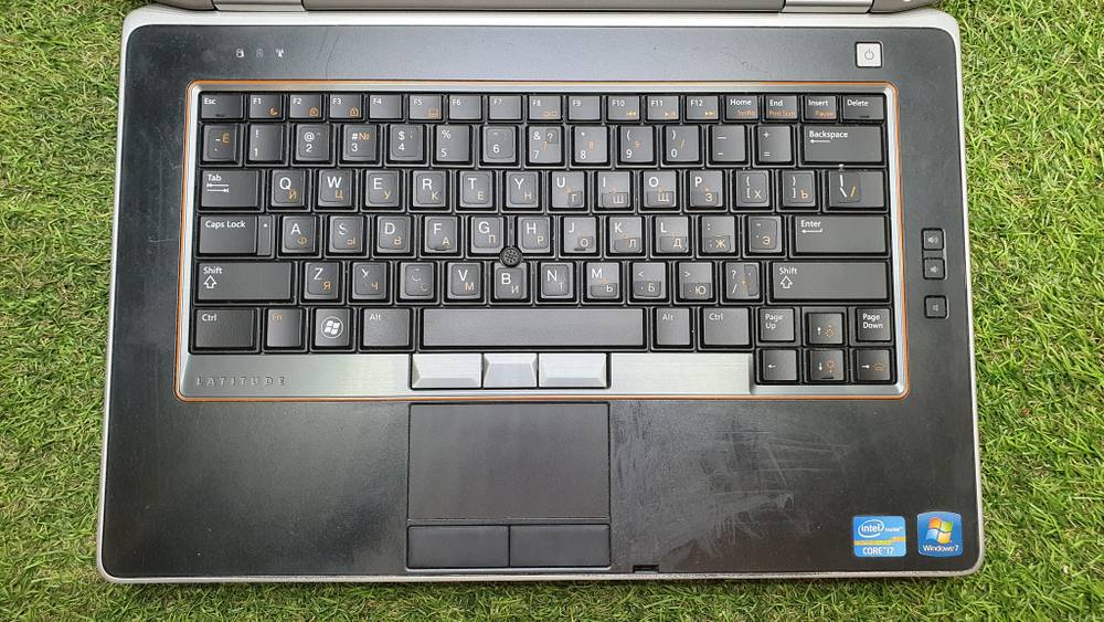 Ноутбук DELL i7/8Gb