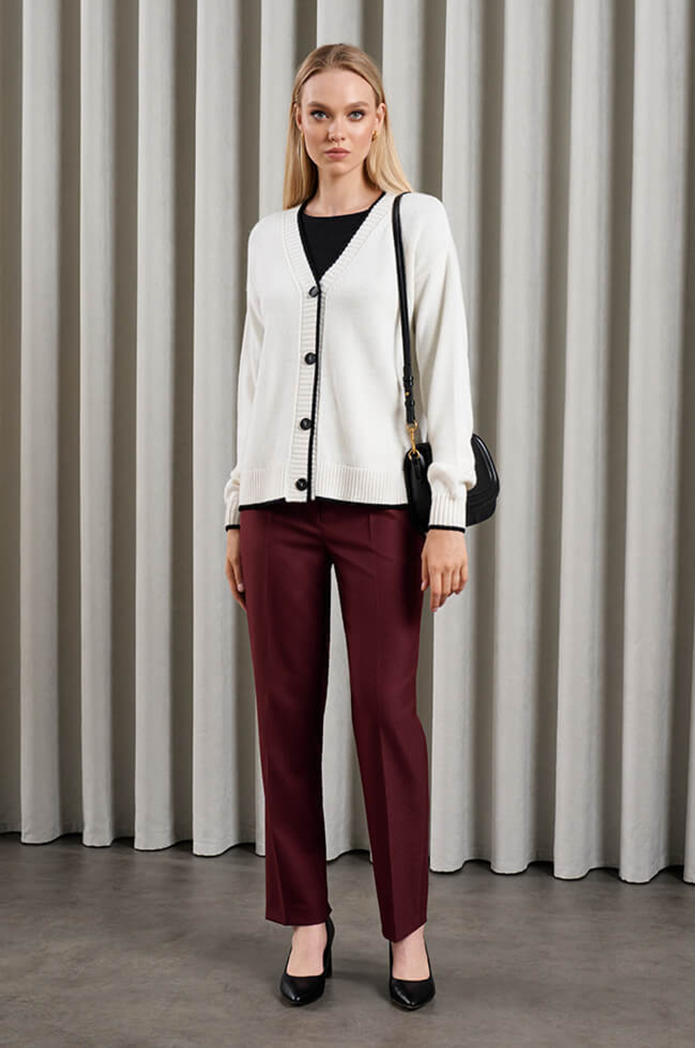 1850 Кардиган женский (молочный)