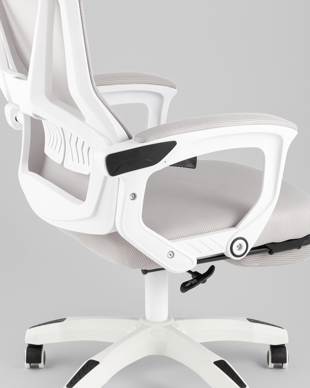 Кресло офисное TopChairs Vecto серый