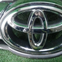 Решетка радиатора Toyota Camry xv50 (2014-2017)