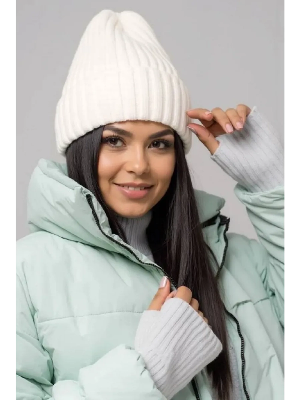 шапка вязаная теплая зимняя с отворотом стильная