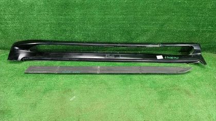 Накладка порога правая Toyota Land Cruiser 200 (2015-2021)