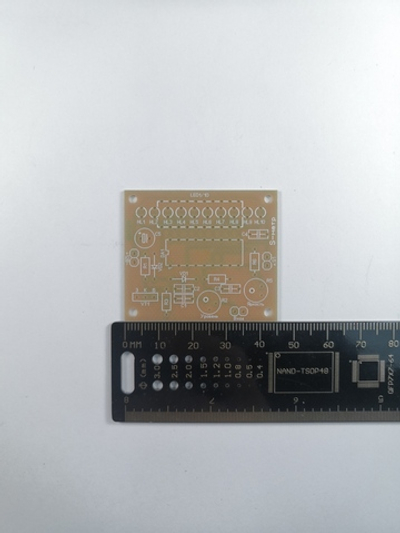 Печатная плата простого S-метра со светодиодной индикацией