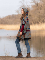 Пончо шерстяное с орнаментом