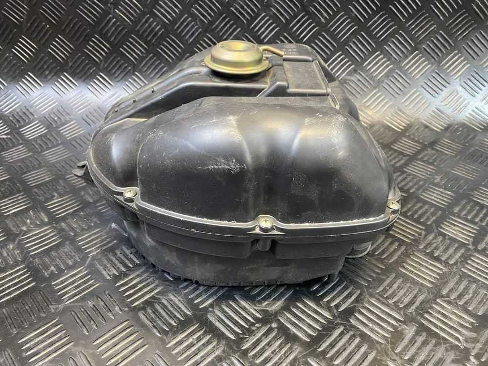 Корпус воздушного фильтра Yamaha TDM900 RN08 2002