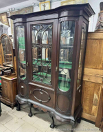 Старинная витрина в стиле Чиппендейл
