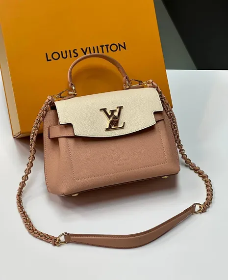 Сумка Louis Vuitton Lockme Ever Mini светло-розовый