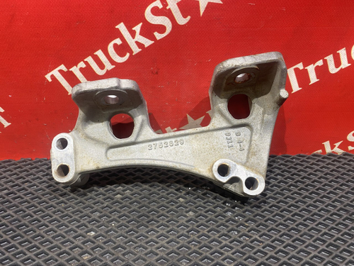 Кронштейн глушителя 2019г