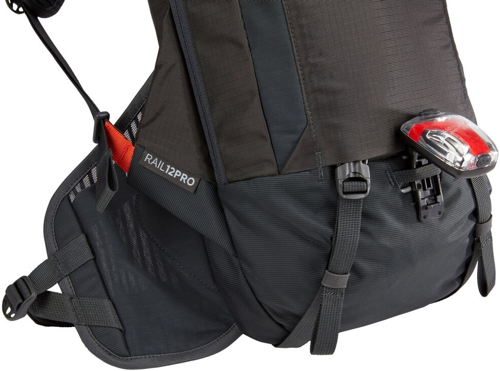 Велорюкзак с гидратором Thule Rail Pro Hydration Pack 12L TRHP112P Obsidian (3203799)