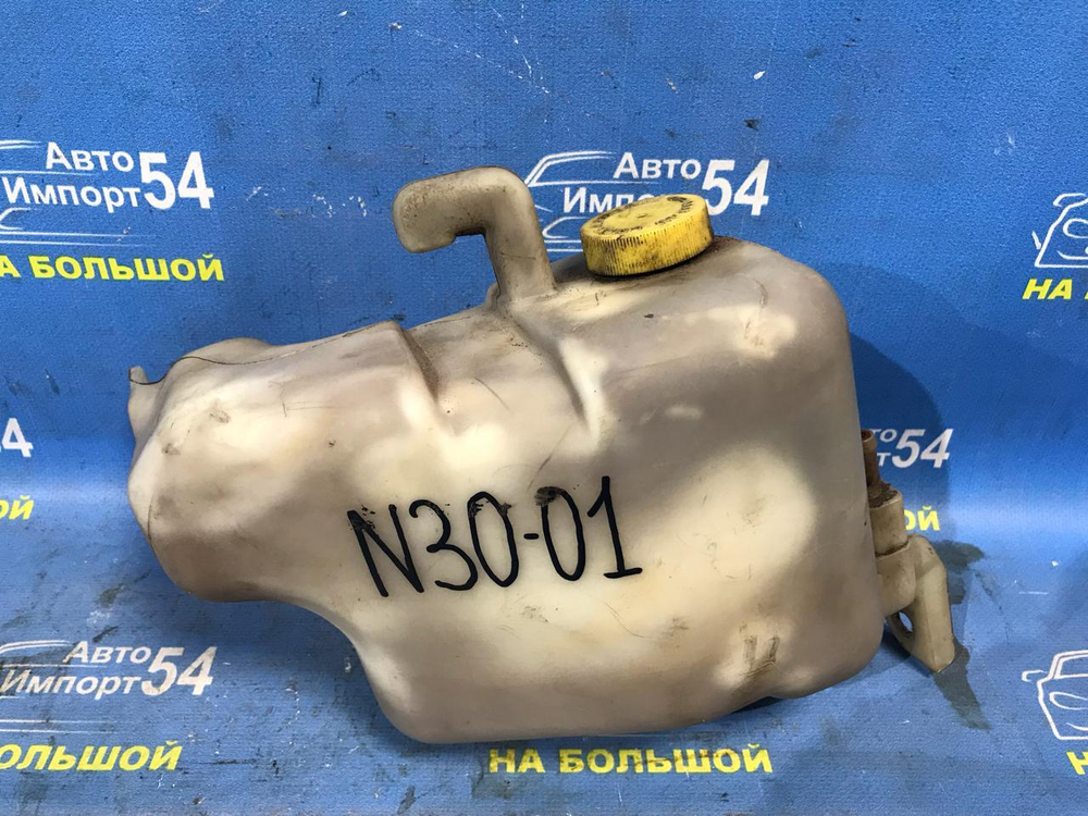 Бачок расширительный NISSAN R'NESSA 1997-2001