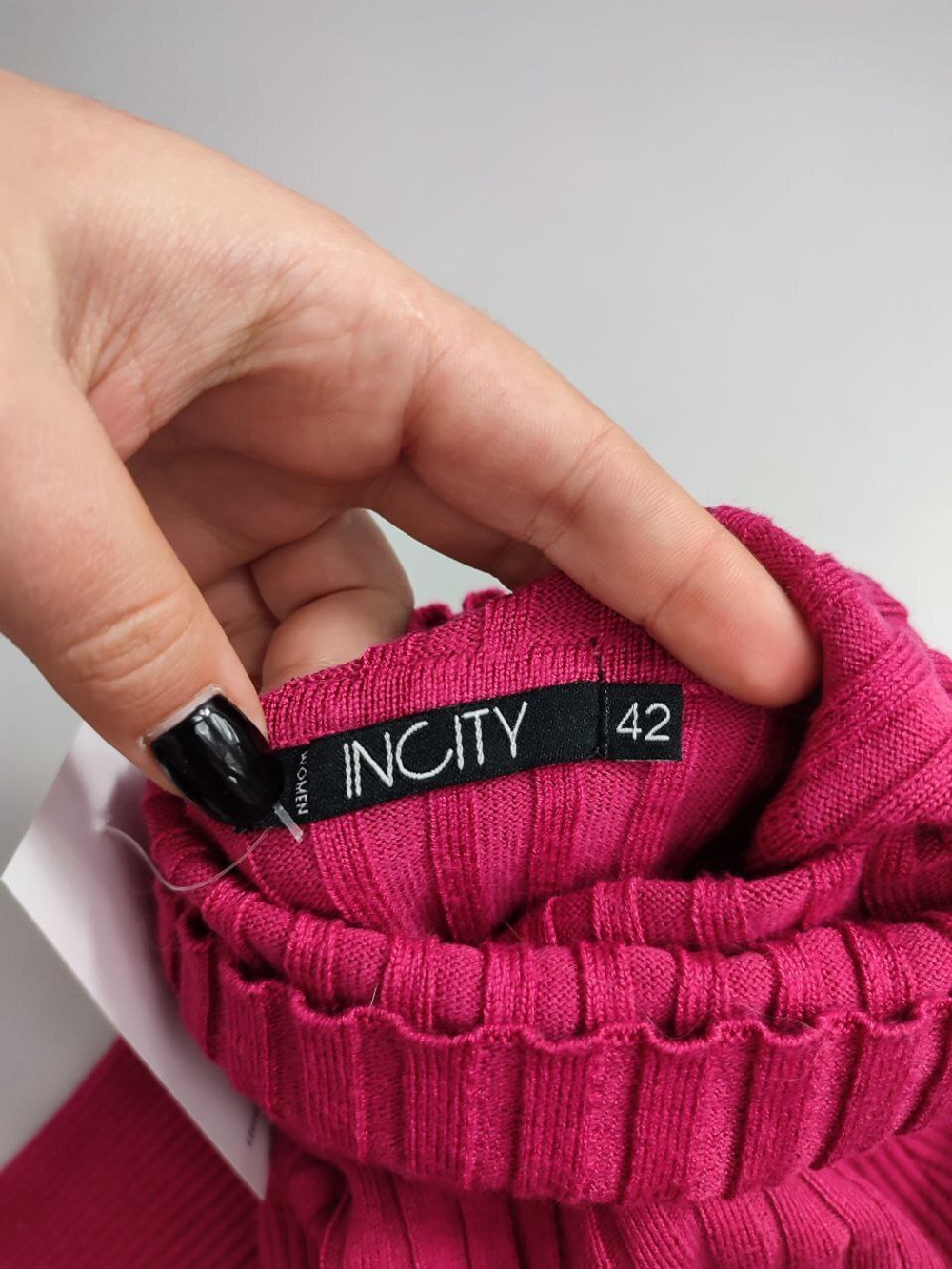 Джемпер Incity однотонный 42 размер