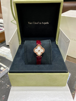 VCA Sweet Alhambra Watch