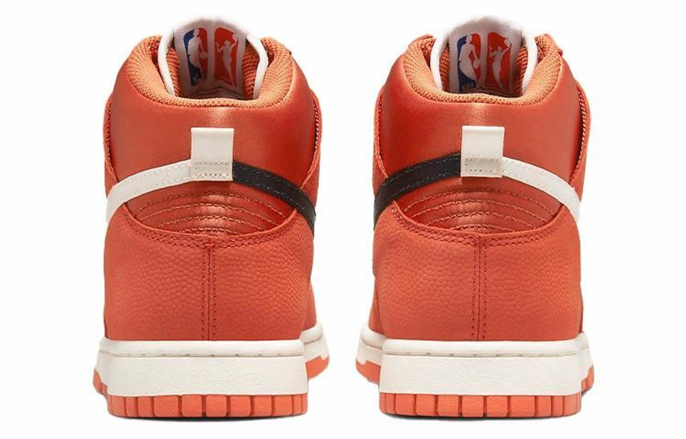 Кроссовки Nike Dunk Emb