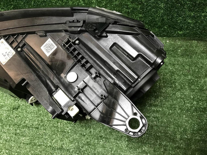 Фара правая Mercedes GLE V167 18-24 Multibeam LED