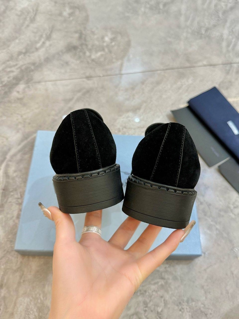 Лоферы Prada