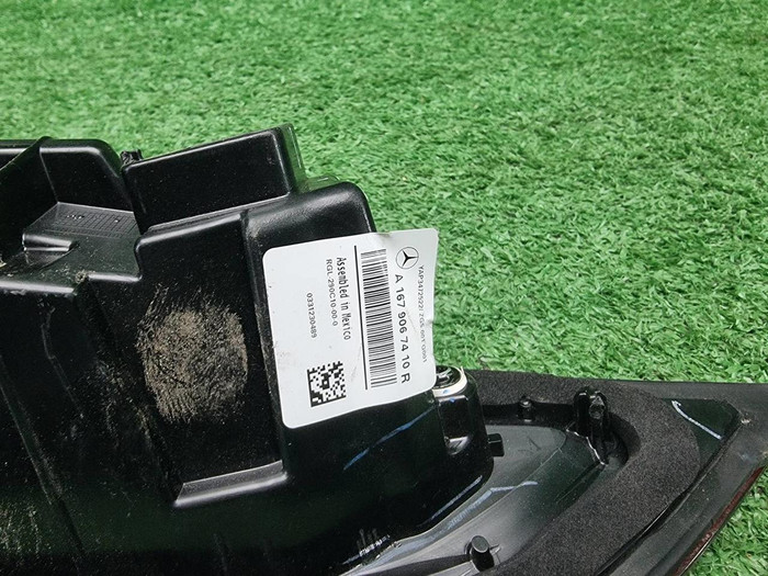 Фонарь правый внутренний Mercedes GLE c167 (23-нв)