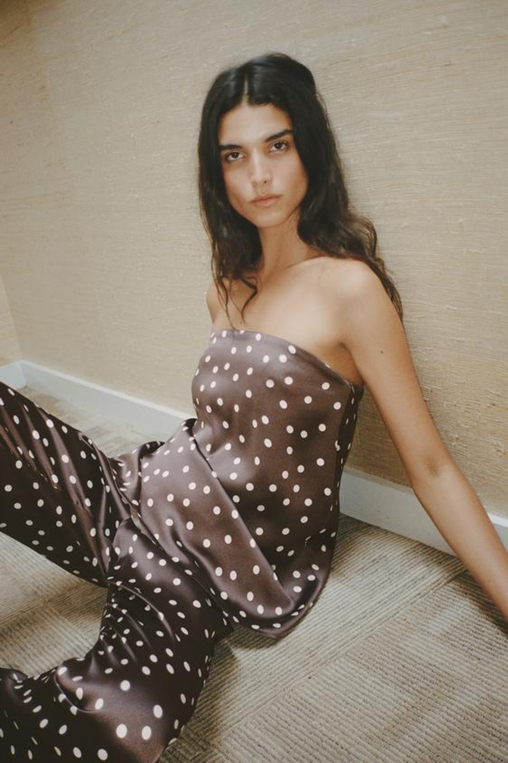 ZARA АТЛАСНЫЕ БРЮКИ С ВЫСОКОЙ ПОСАДКОЙ, КОРИЧНЕВЫЙ/ЭКРЮ