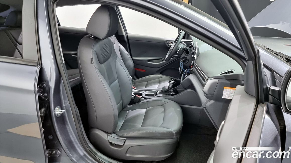 Hyundai The New Ionic Hybrid 1.6 HEV (10.2019)