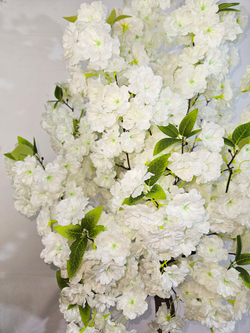 Cакура белая искусственная 110см в кашпо