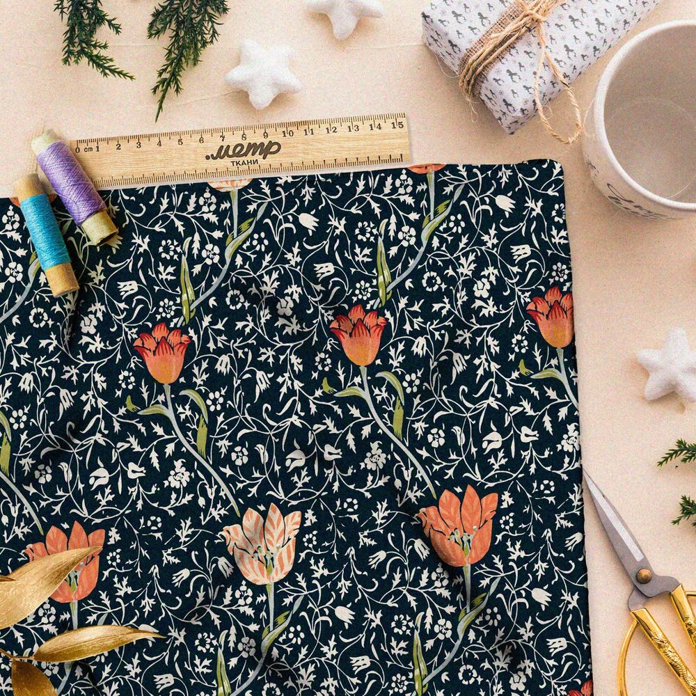 Ткань блэкаут резные тюльпаны с сеткой из тонких белых растений