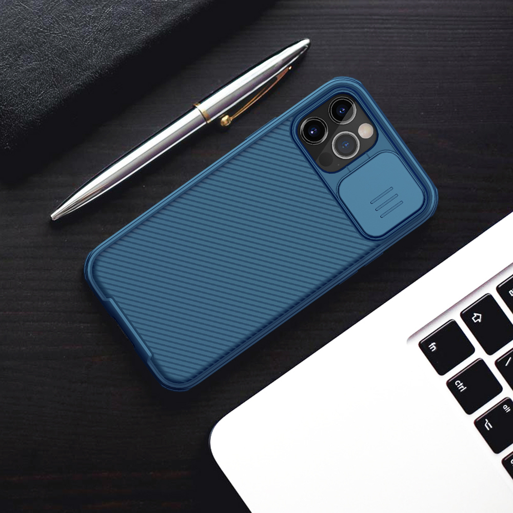 Чехол синего цвета на iPhone 12 и 12 Pro от Nillkin серии CamShield Pro Case с защитной шторкой для задней камеры