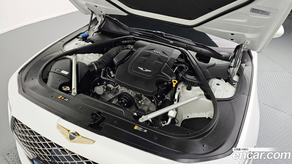Genesis G90 3.8 AWD (08.2019)