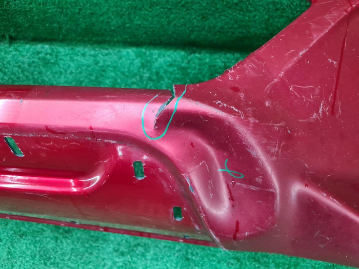 Бампер передний Toyota Hilux 8 (2018-2020)