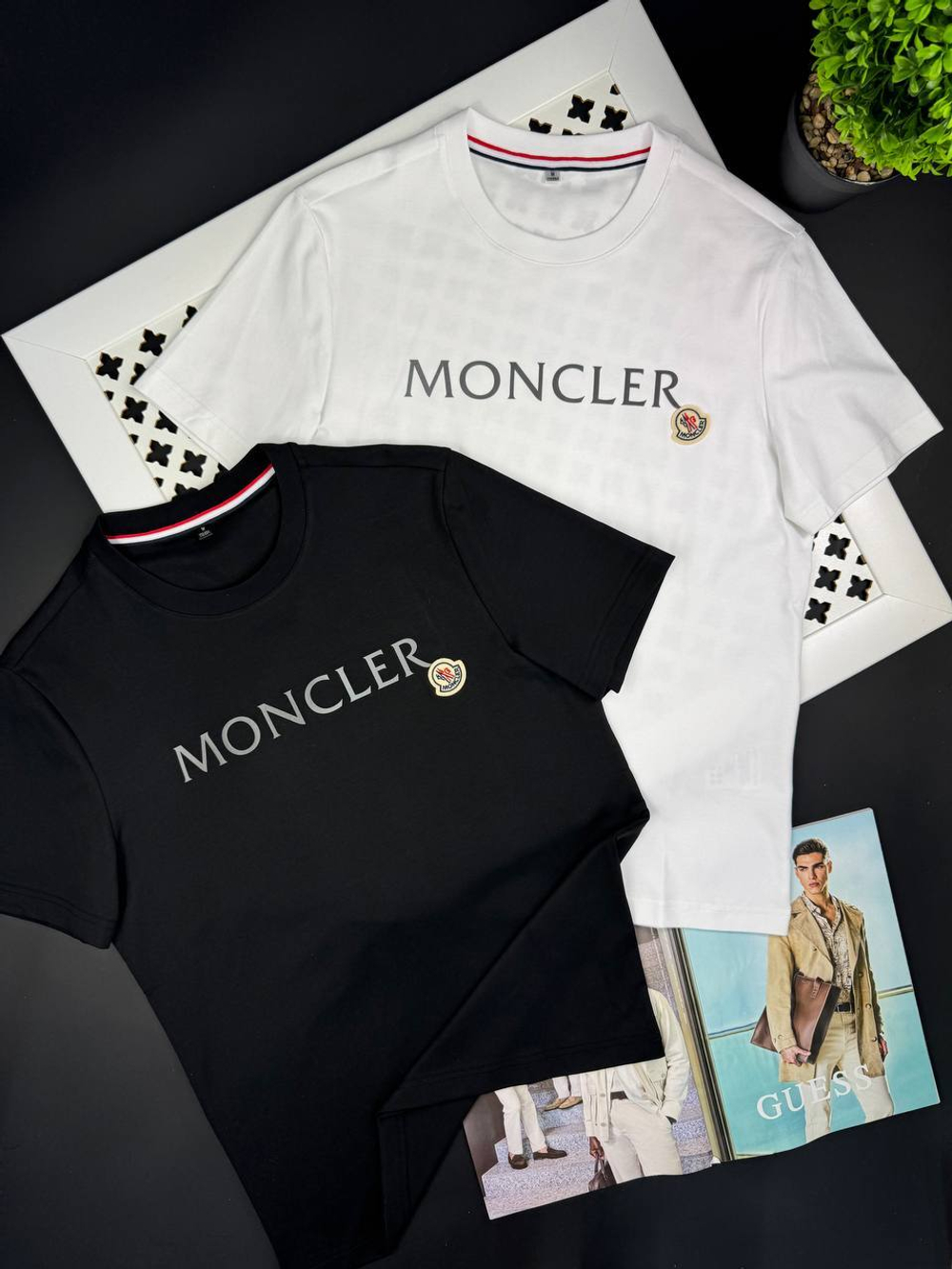Футболка Moncler