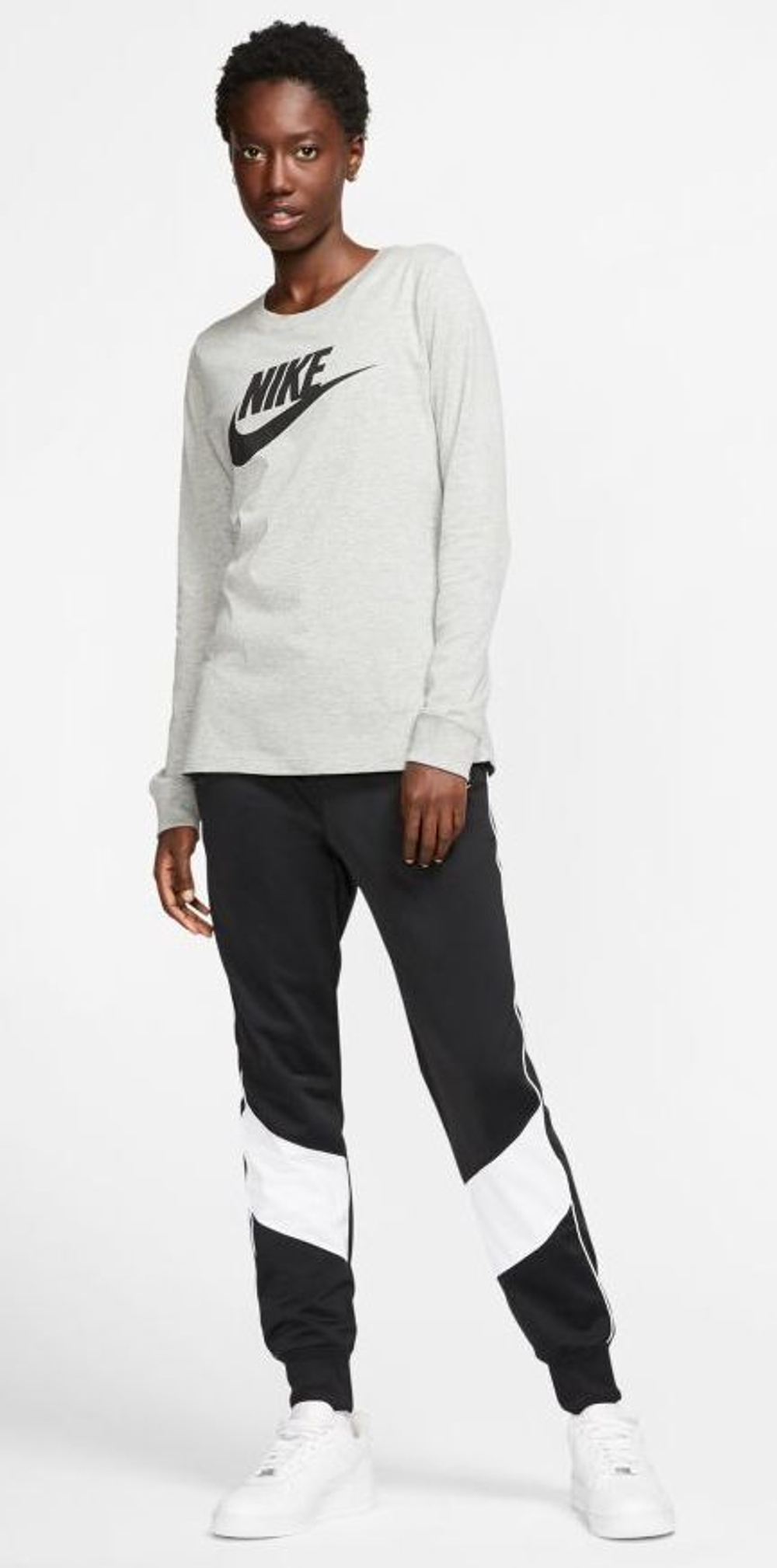 Женская теннисная футболка (dł. Рукава) Nike Swoosh Essential LS Icon Ftr - dk grey heather/black