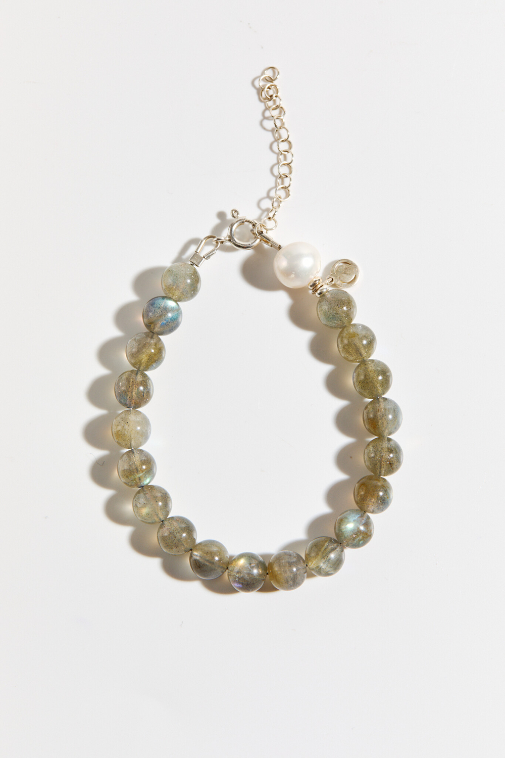 Браслет IN MY DARKNESS THERE IS A LIGHT из лабрадора