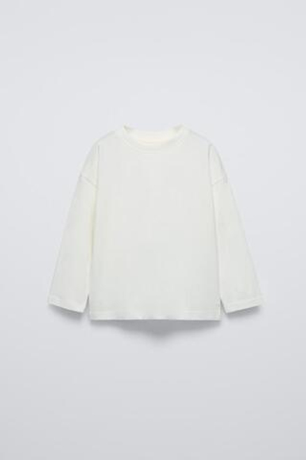 ZARA НАБОР ИЗ ТРЕХ ОДНОТОННЫХ ФУТБОЛОК, ЦВЕТ БУРГУНДСКОГО ВИНА