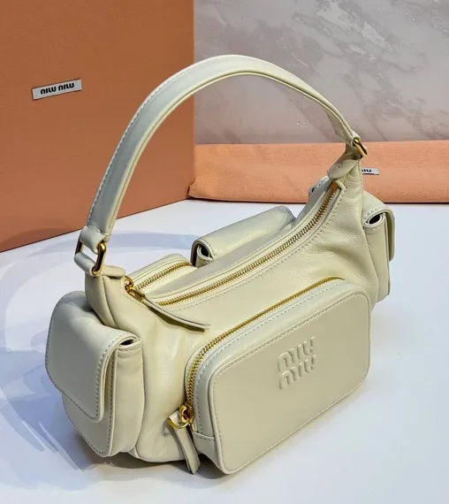 Женская сумка MIU MIU Pocket из кожи наппа