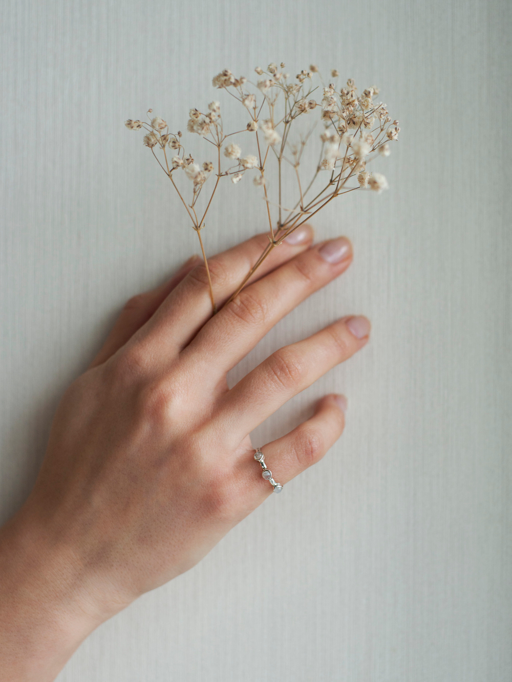 Кольцо ПАРАД ПЛАНЕТ-2, серебро/лунный камень