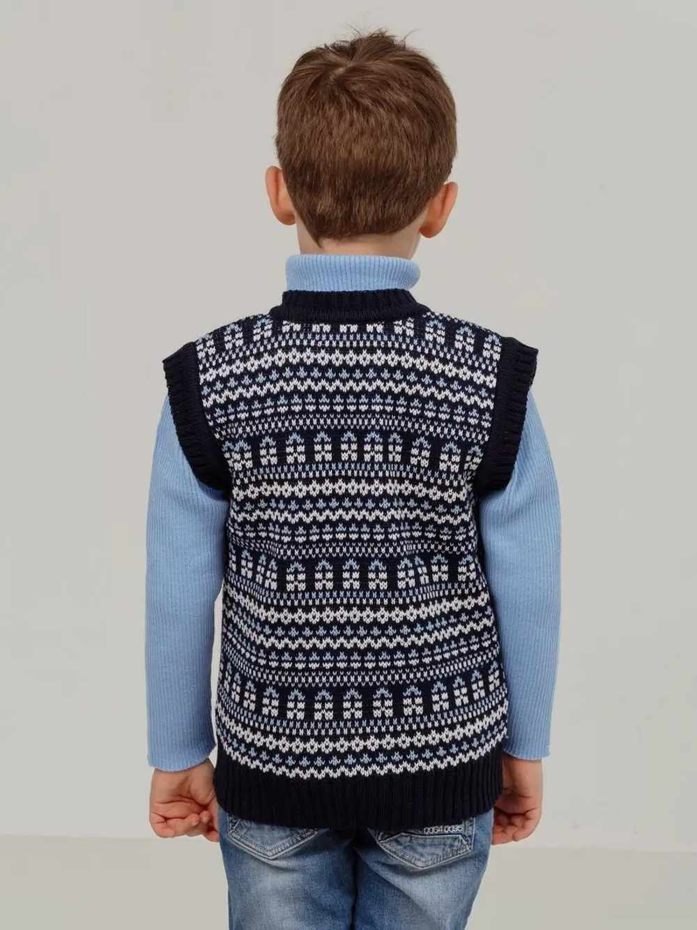 Жилетка вязаная