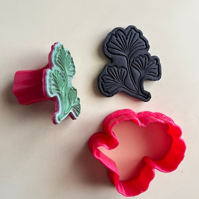 Штамп с вырубкой «Гинкго билоба»