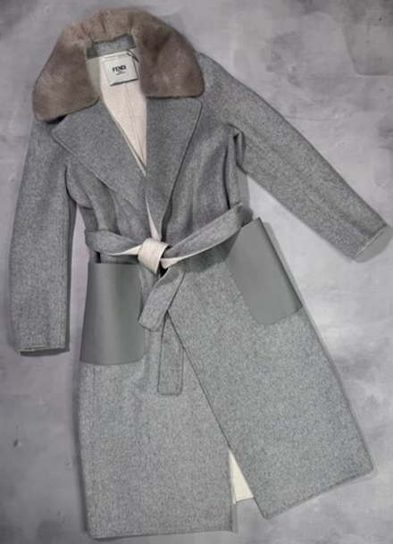 Пальто Fendi
