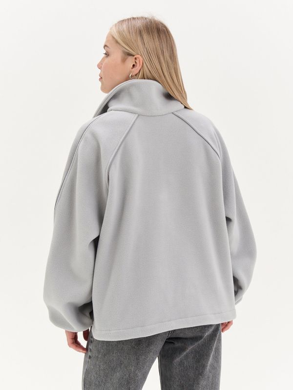 Олимпийка с контрастными окантовками и утяжкой 