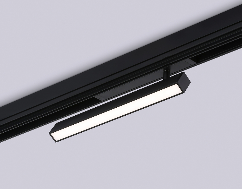 Светильник светодиодный для шинопровода Magnetic 220V GL1332 BK черный IP20 18W 3000K-6400K 120° 342*25*112