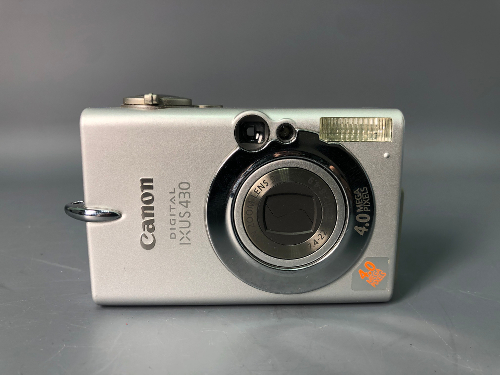Canon Digital IXUS 430, ISO некорректное, матрица повреждена.