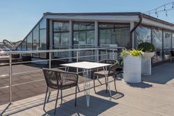 "Руссо" обеденный стол из HPL квадратный 90х90см, цвет "молочный"