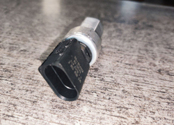 Датчик давления кондиционера VAG Gen2