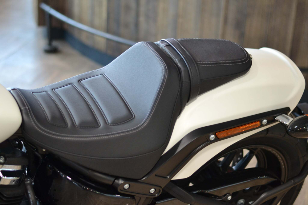 Softail® Fat Bob® (FXFB)  Harley-Davidson®