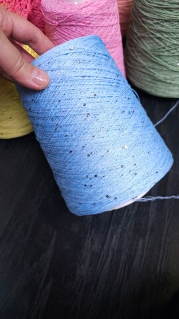 Итальянская бобинная пряжа от производителя Luxury Selection art Linoseta Sequins Состав 90% Лен 8% Шелк 2% PL (Пайетка) , Длина 320м/100 грамм