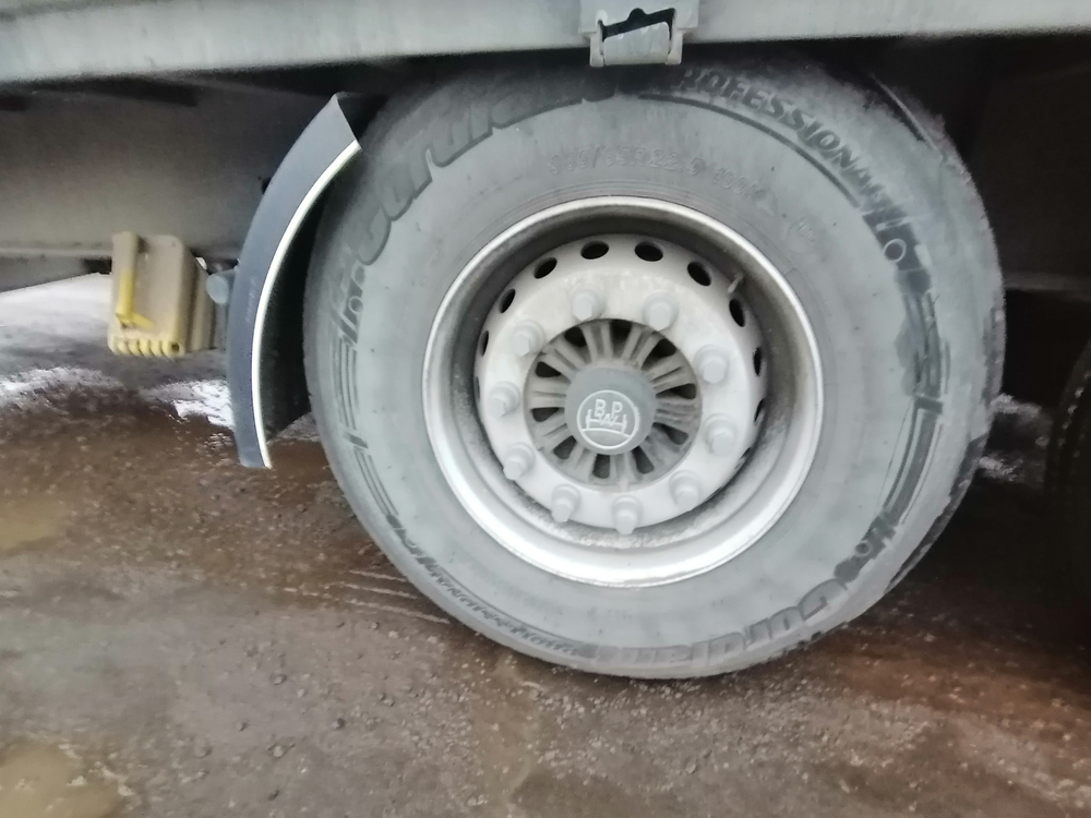 ВОМЗ PF-41* Полуприцеп шторный PF-41K