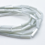 Перламутр тонированный, цвет серо-белый, размер около 14*4 мм, цена за 13 шт (1/2 нити)